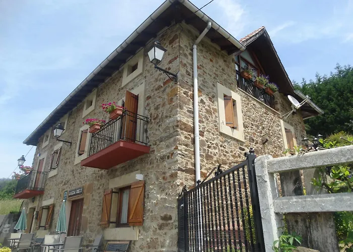 Urrezko Ametsa Country house